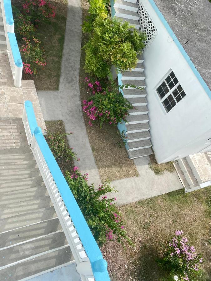 Beverley'S Guest House, เนวิส ภายนอก รูปภาพ