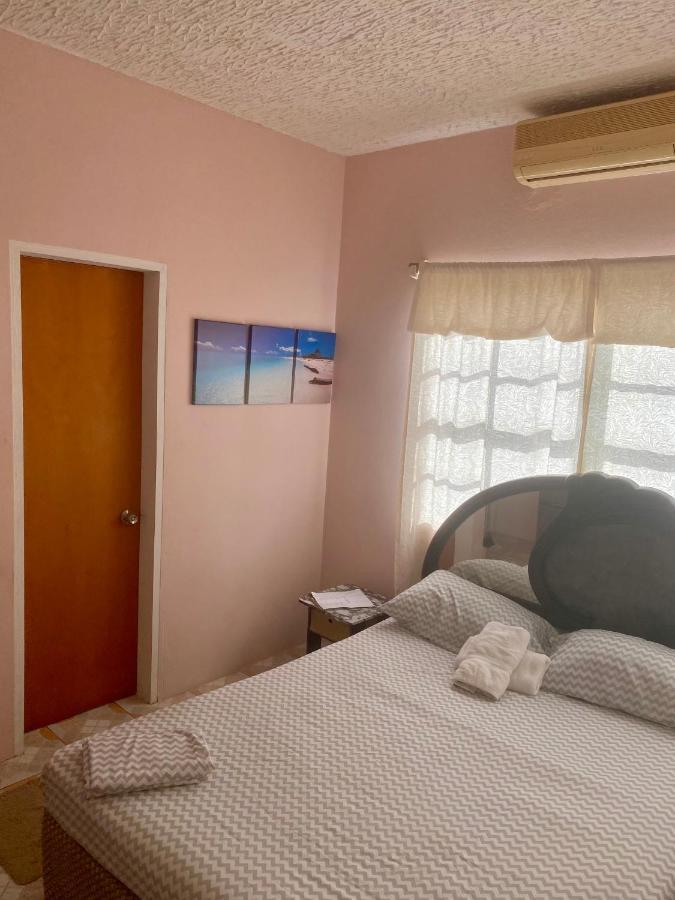 Beverley'S Guest House, เนวิส ภายนอก รูปภาพ